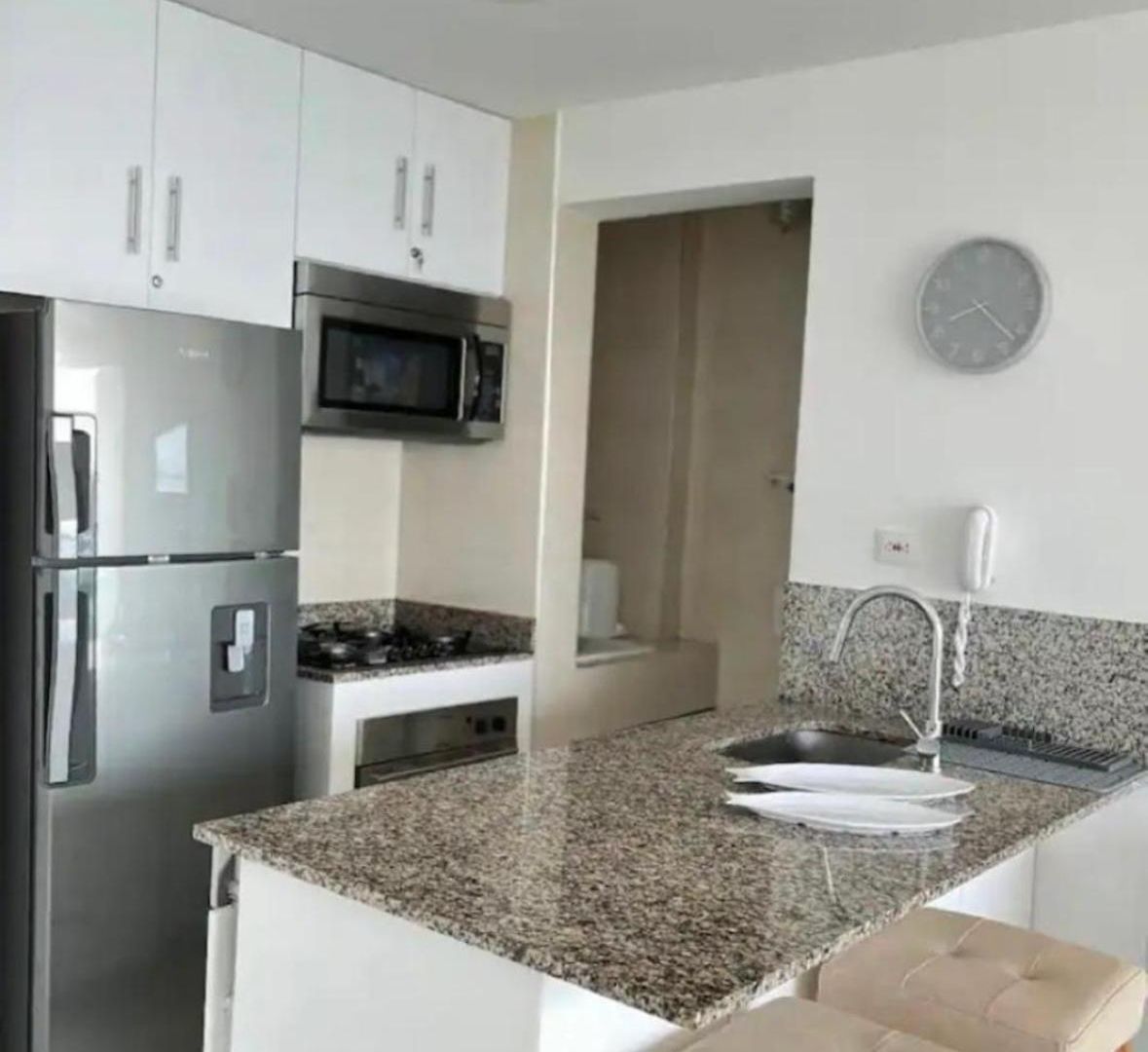 Apto En Morros 922 Con Salida Directa A La Playa Cartagena