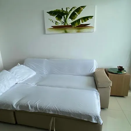 Apto En Morros 922 Con Salida Directa A La Playa *