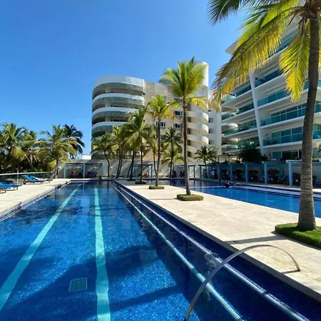 Apartamento Apto En Morros 922 Con Salida Directa A La Playa Cartagena
