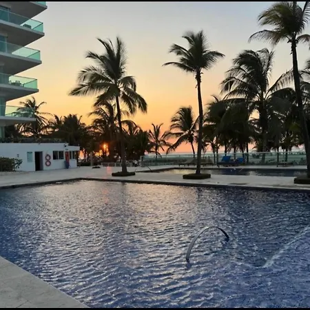Apartamento Apto En Morros 922 Con Salida Directa A La Playa Cartagena